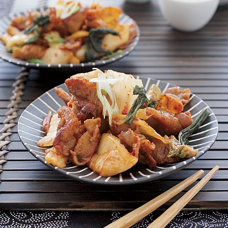 Stir-fried pork belly with kimchi